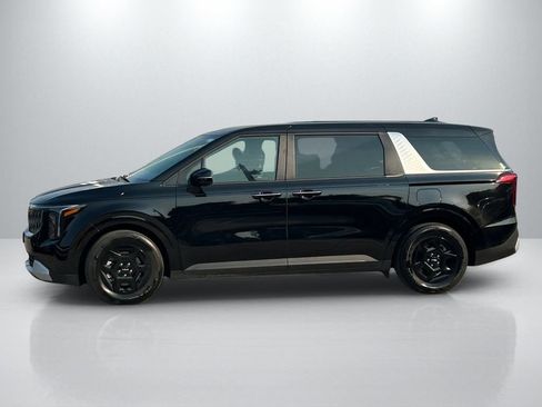 Used 2026 Kia Carnival FWD image 8