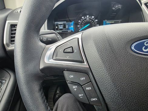 Certified 2022 Ford Edge SEL w/ Convenience Package image 14