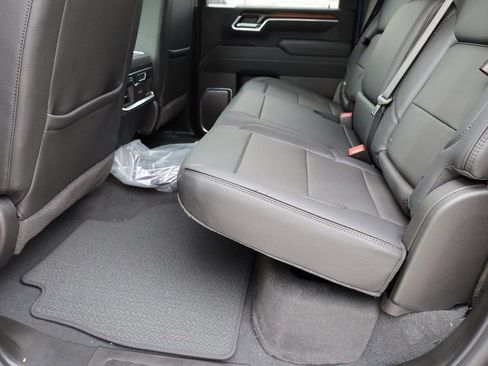 New 2026 GMC Sierra 3500 Denali w/ Technology Package AWD/4WD image 17