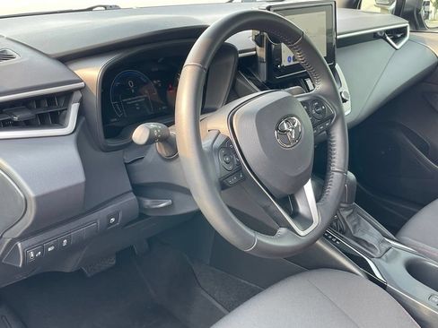 Used 2026 Toyota Corolla SE FWD image 9