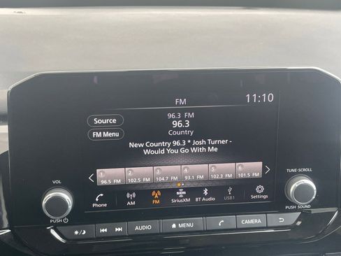 Used 2025 Nissan Pathfinder SV image 21