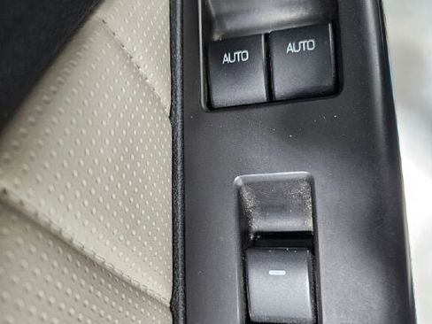 Used 2012 Ford Mustang GT Premium RWD image 32