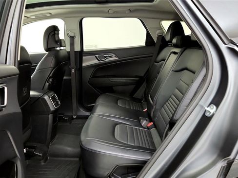 Used 2023 Kia Sportage SX Prestige image 21