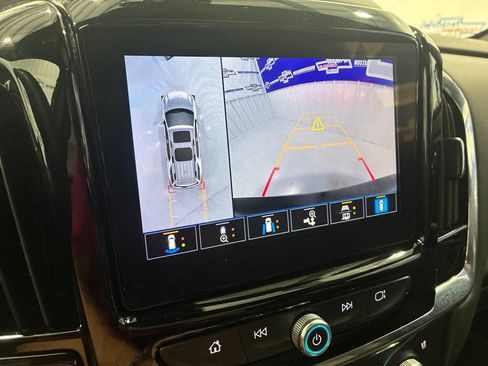 Used 2023 Chevrolet Traverse High Country w/ LPO, Floor Liner Package AWD/4WD image 29
