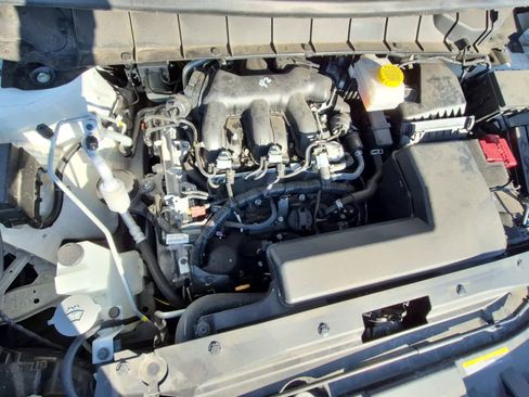 Used 2024 Nissan Pathfinder SV image 20