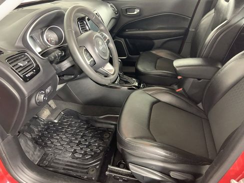 Used 2021 Jeep Compass Latitude image 15