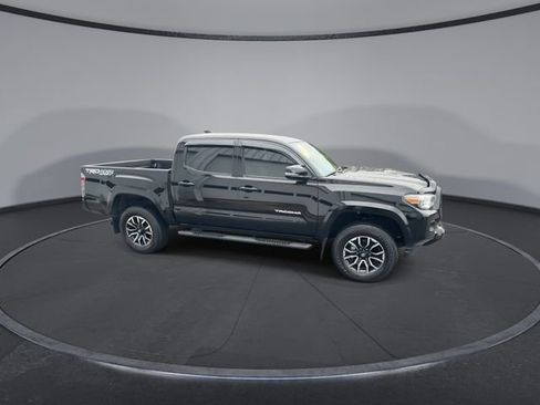 Used 2023 Toyota Tacoma TRD Sport w/ Technology Package image 18