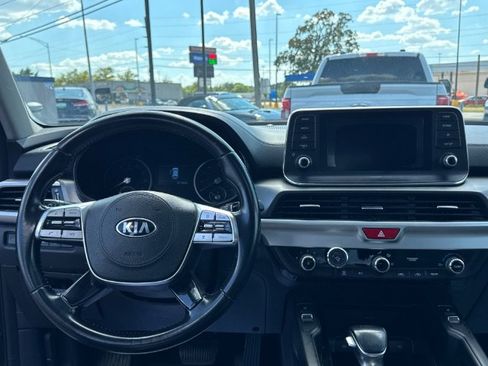 Used 2021 Kia Telluride S FWD image 16