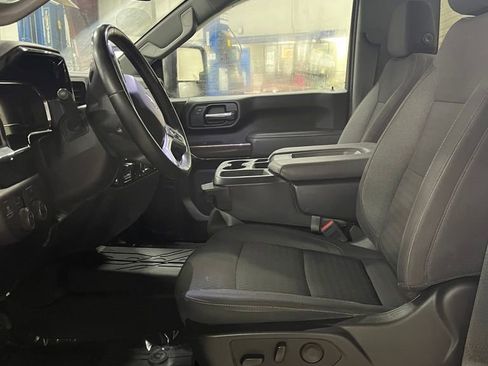 Used 2025 Chevrolet Silverado 3500 LT w/ Convenience Package image 11