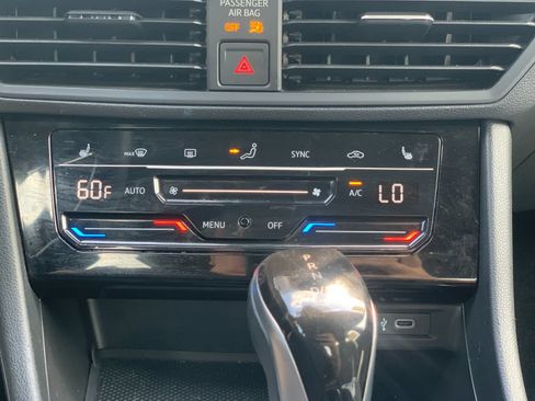 Used 2025 Volkswagen Jetta Sport FWD image 24