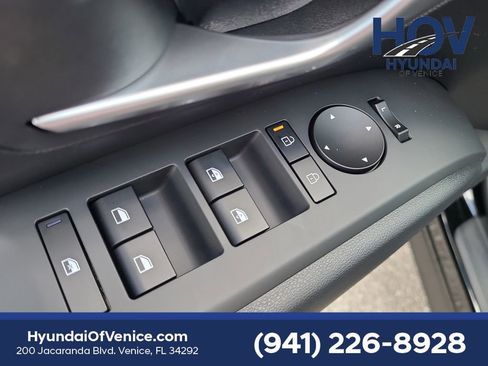 New 2025 Hyundai Tucson SEL image 11