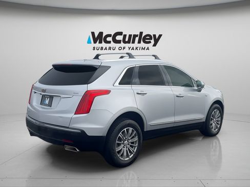 Used 2018 Cadillac XT5 Luxury w/ Driver Awareness Package image 10