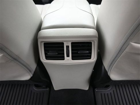 Certified 2022 Nissan Rogue Sport SL w/ Premium Package image 24