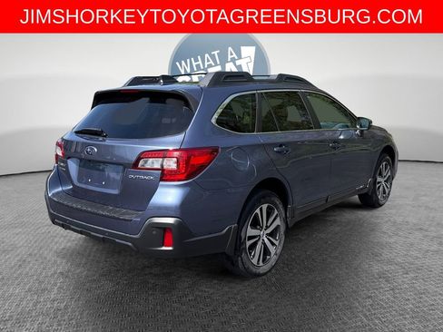Used 2018 Subaru Outback 2.5i Limited AWD/4WD image 3