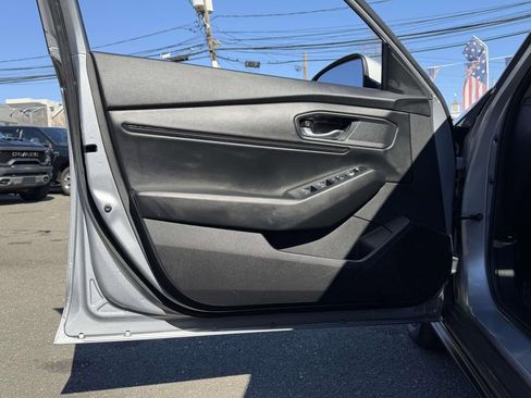 Used 2023 Honda Accord EX image 23