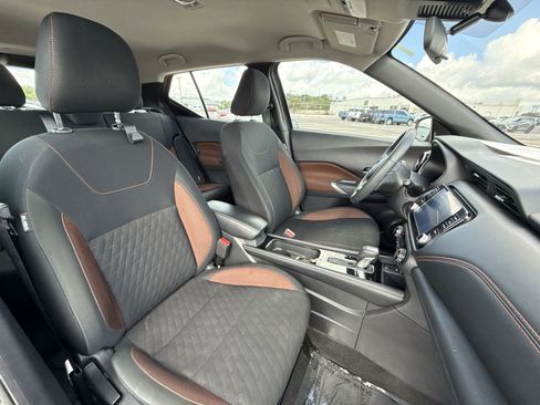 Used 2024 Nissan Kicks SR FWD image 25