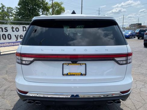 Used 2025 Lincoln Aviator Reserve w/ Illumination Package AWD/4WD image 3