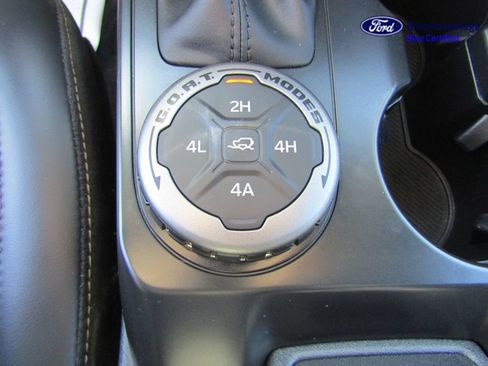 Certified 2025 Ford Bronco Badlands AWD/4WD image 29