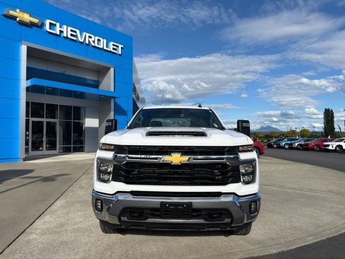 Used 2025 Chevrolet Silverado 2500 LT w/ Convenience Package AWD/4WD image 8