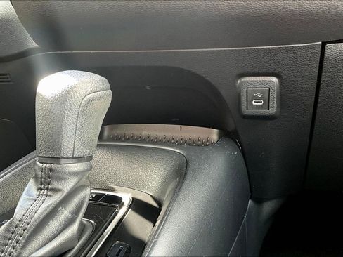 Used 2023 Toyota Corolla LE image 34