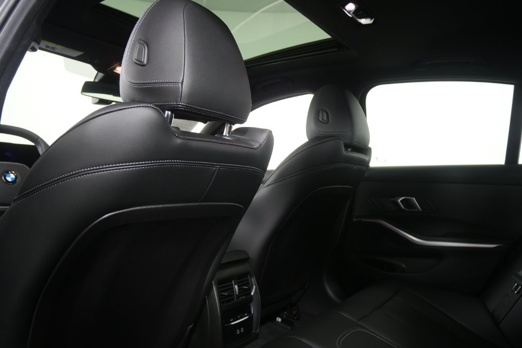 Certified 2025 BMW 330i Sedan RWD image 16