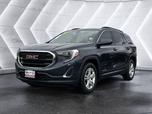 Used 2019 GMC Terrain SLE w/ Driver Convenience Package image 1