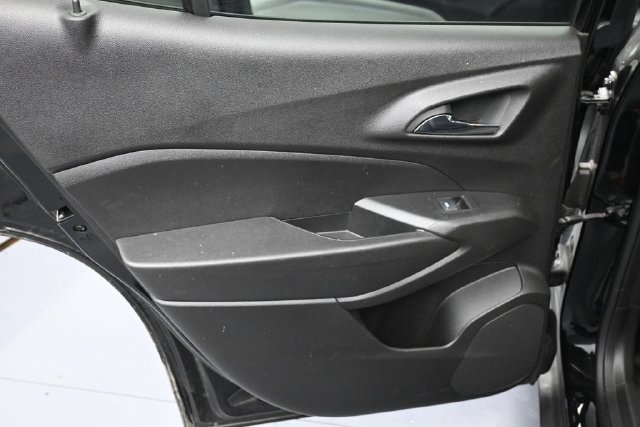 Used 2024 Chevrolet Trax LT FWD image 21