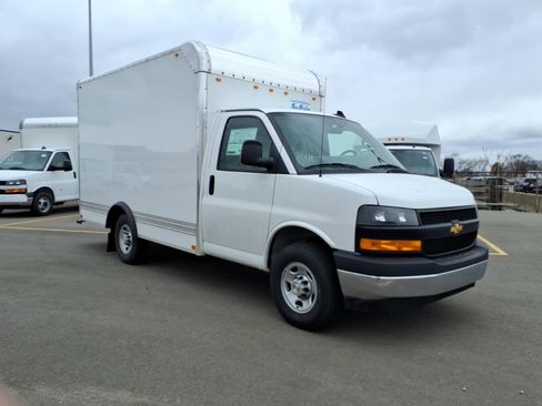 New 2025 Chevrolet Express 2500 w/ Driver Convenience Package RWD image 3