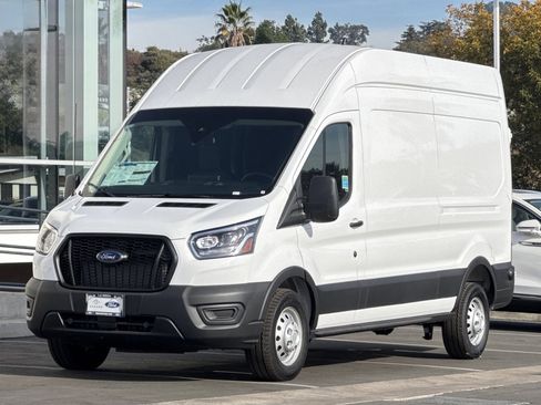 New 2026 Ford E-Transit 148 High Roof Extended image 7