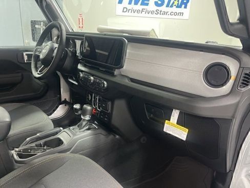 New 2026 Jeep Gladiator Willys image 24