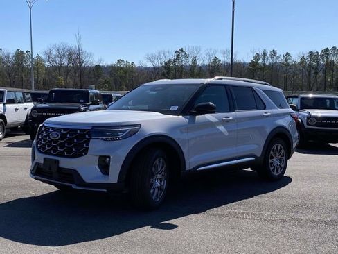 New 2026 Ford Explorer Platinum RWD image 7