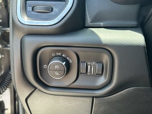 New 2026 RAM 2500 Laramie AWD/4WD image 23