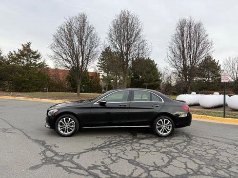 Used 2015 Mercedes-Benz C 300 4MATIC Sedan image 4