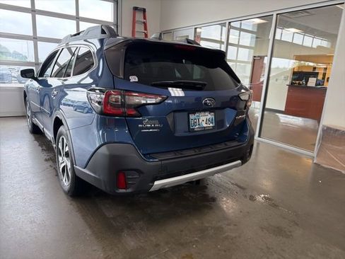 Used 2022 Subaru Outback Limited AWD/4WD image 1