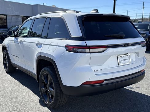 New 2026 Jeep Grand Cherokee Limited w/ Limited Altitude Package image 12