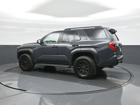 Certified 2025 Toyota 4Runner TRD Off-Road Premium AWD/4WD image 5