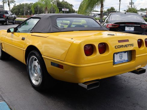 Used 1996 Chevrolet Corvette Convertible RWD image 6