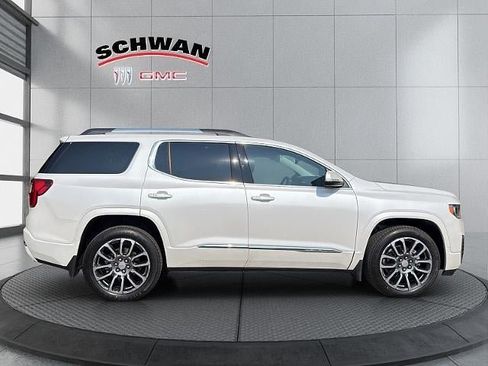 Used 2020 GMC Acadia Denali w/ Denali Ultimate Package AWD/4WD image 3