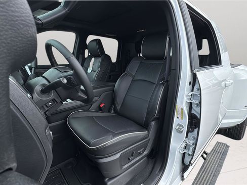 New 2026 RAM 3500 Limited AWD/4WD image 11