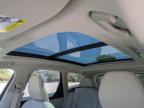 New 2026 Volvo XC60 B5 Ultra w/ Protection Package Premier image 26