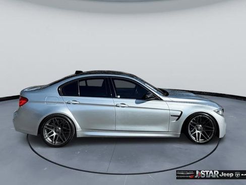 Used 2018 BMW M3 image 4