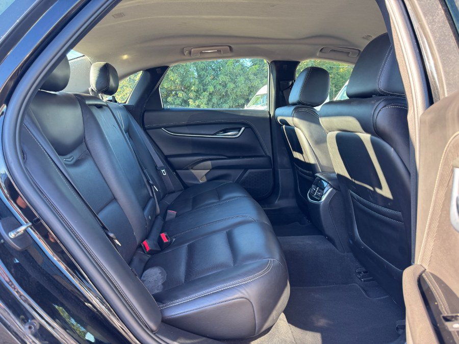 Used 2018 Cadillac XTS FWD image 17