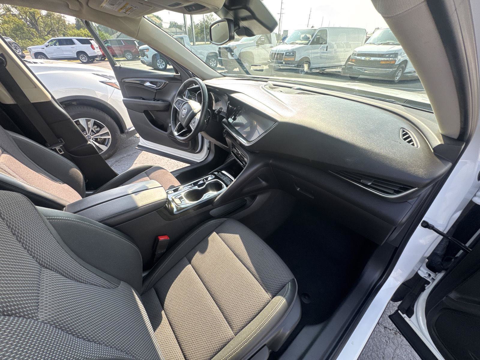 Used 2023 Buick Envision Preferred FWD image 17