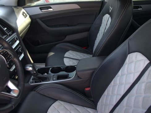 Used 2018 Hyundai Sonata SEL image 18