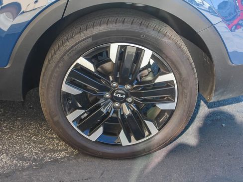 Used 2024 Kia Telluride SX Prestige image 12