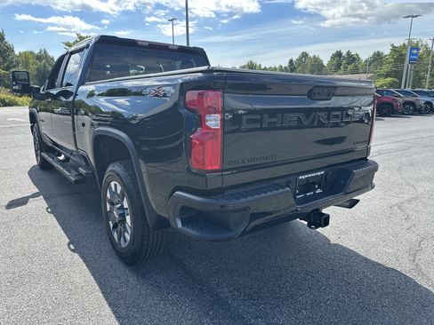 Certified 2021 Chevrolet Silverado 2500 Custom w/ Custom Value Package AWD/4WD image 6