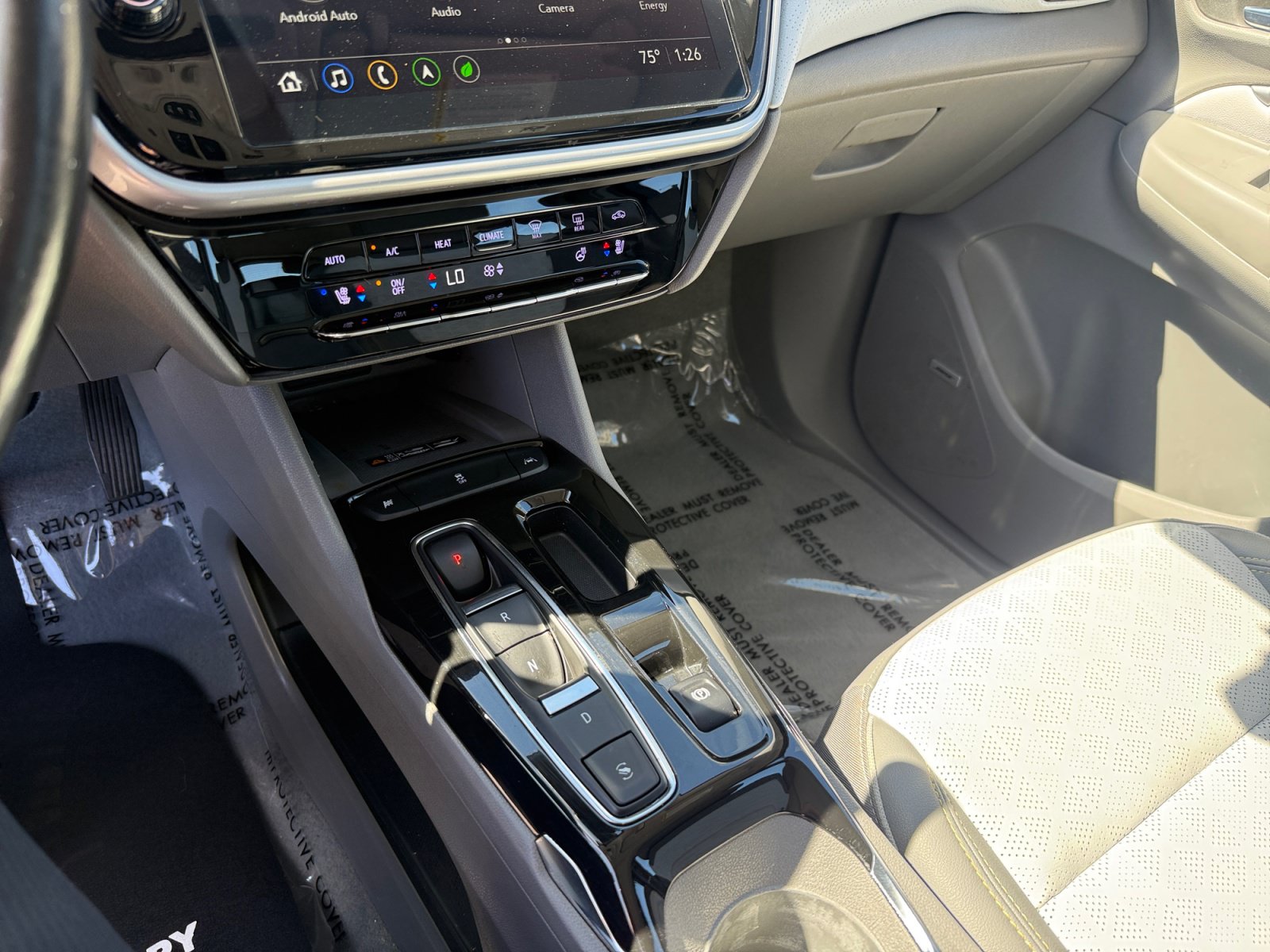Used 2023 Chevrolet Bolt EUV Premier w/ Sun & Sound Package FWD image 13