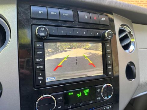 Used 2012 Ford Expedition Limited RWD image 36