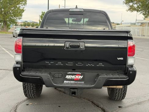 Used 2023 Toyota Tacoma TRD Off-Road w/ TRD Premium Off Road Package AWD/4WD image 6