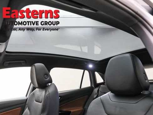 Used 2022 Volkswagen ID.4 Pro S image 32